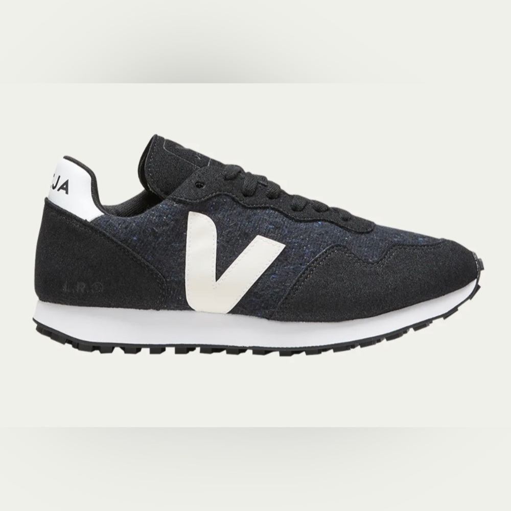 VEJA Flannel SDU Sneakers - size 8 (US), 39 - Like New